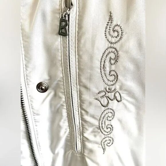 Vintage Bogner heavily embroidered Elephant Design white ski jacket 4 - Picture 9 of 14